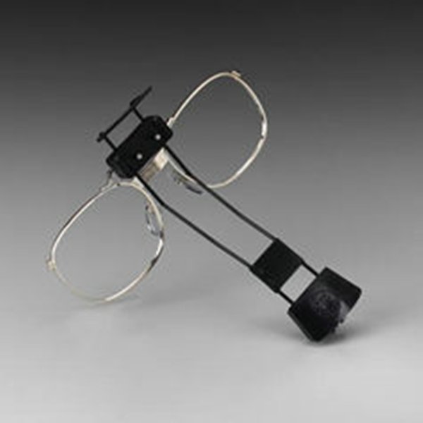EYEGLASS FRAME MOUNT WITH CASE
